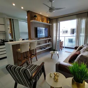  Apartamento Mariscal, 03 Dormitórios, 80m Do Mar, Com Piscina