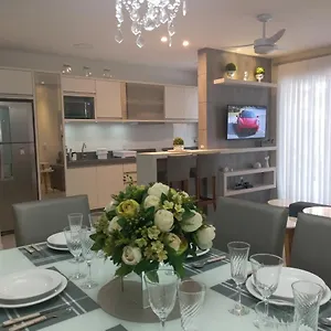  Apartamento Mariscal 02 Dormitórios, 80m Do Mar, Com Piscina